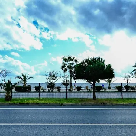 Beautiful Directly On The Apartment *